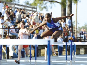 Kim Gray-100mhurdle-2nd plc (3)